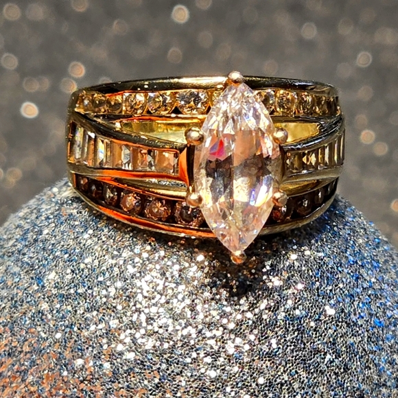 Cz925 Silver Marquise Cut Ring - Picture 1 of 12